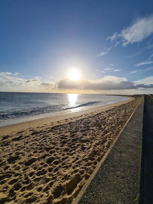 Awave From It All - Escape The City Life Jaywick Sands 外观 照片